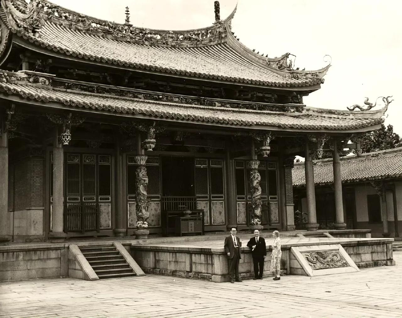 孔庙，台北，1959年10月摄。 ​​​