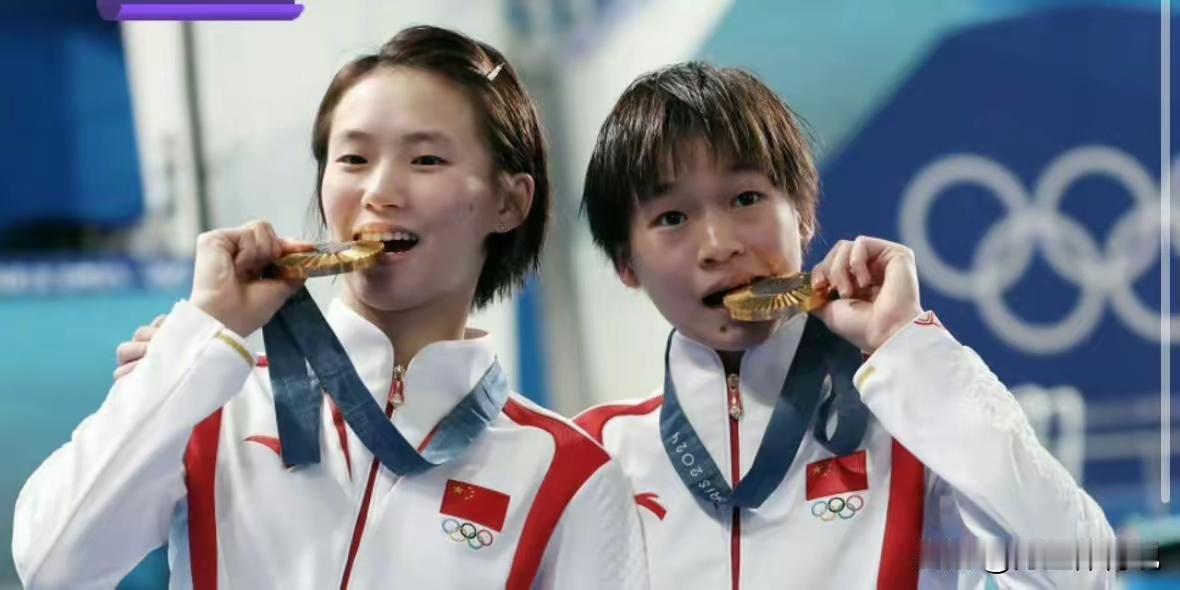 陈芋汐夺金后深情呼唤全红婵
第十五届全运会跳水女子双人10米台决赛落下帷幕，上海