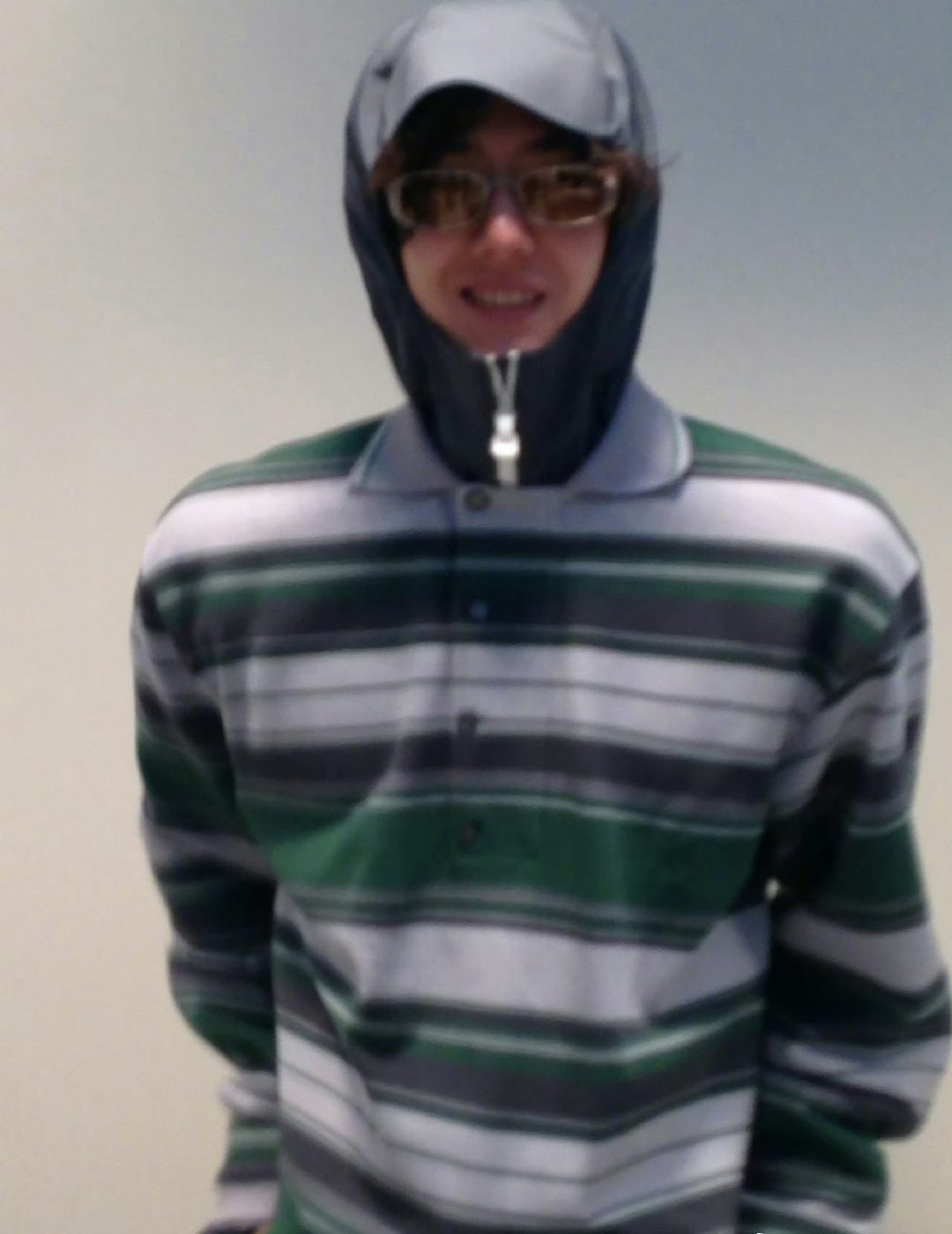 这两天的王一博王一博文艺风穿出了运动范儿  这两天的王一博：运动风穿出了文艺范儿