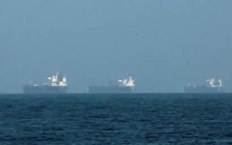 [下雨]从巴黎磋商到中东赌局，特朗普施压套路接连遇阻，选举焦虑催生极端战略冒险