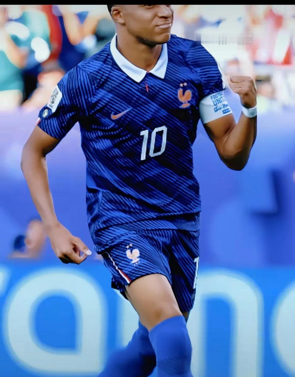 法国1-0小胜巴拉圭，挺进八强！ 这场球踢得真够胶着的，高卢雄鸡没拿出统治级表现