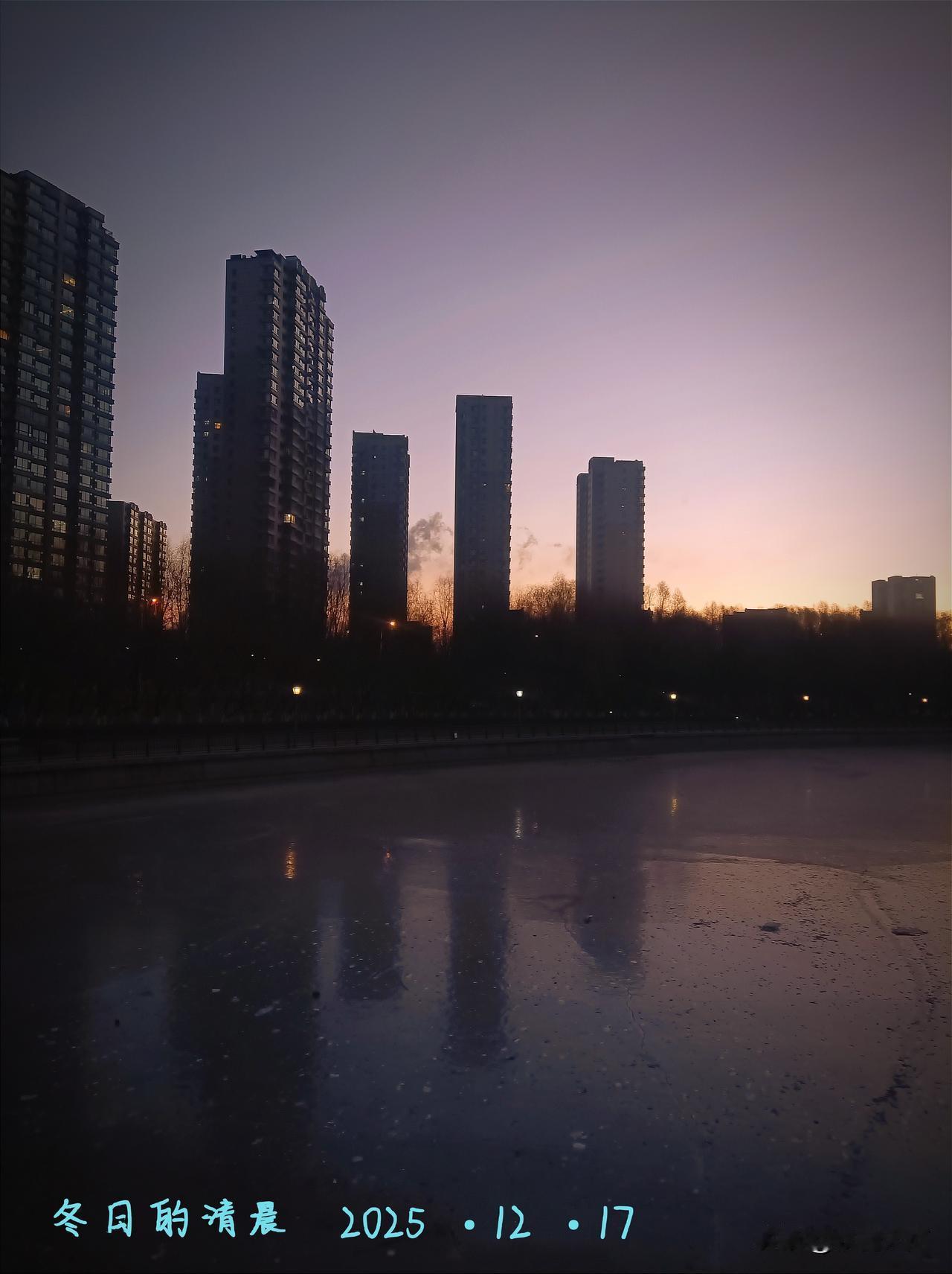 一座几百万人口的大城市，不可能不出错！这是古今中外概莫能外的事实。
关键要看出错