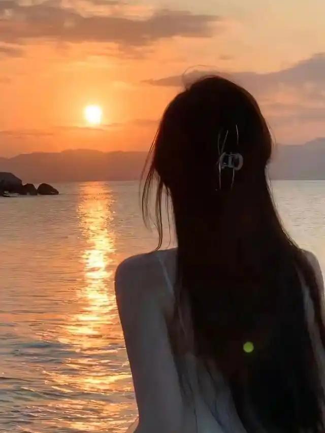 你可以不信命，但一定要信因果
 
别觉得做人可以肆无忌惮，也别以为坏事做尽没人知