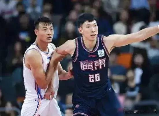 广东宏远12人大名单基本敲定，不知道今年能不能夺冠

★老中青结合，配合默契。5