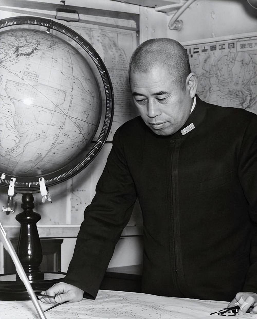山本五十六在偷袭珍珠港成功后，仰天长叹：日本已经输掉了战争

1941年12月7
