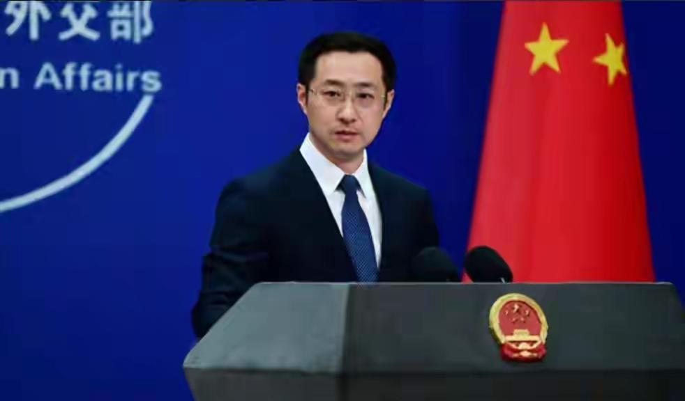 反制美台军售：中方的硬核回应，绝不止步于“禁止入境”
 
12月26日，中国外交