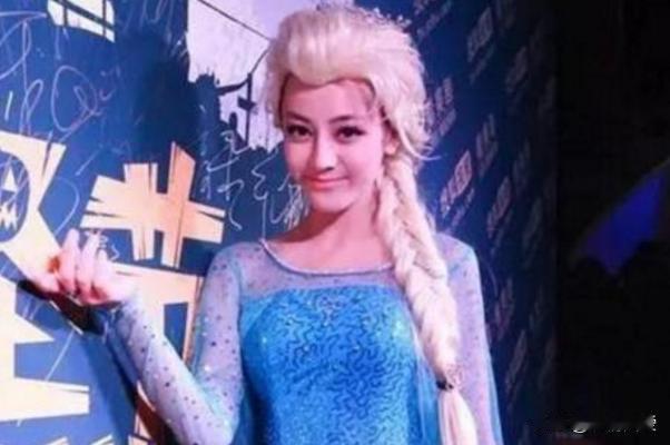 化鬼妆的4位女星，热巴最美，杨颖最萌
在娱乐圈中有很多女明星也这个身材都是非常完