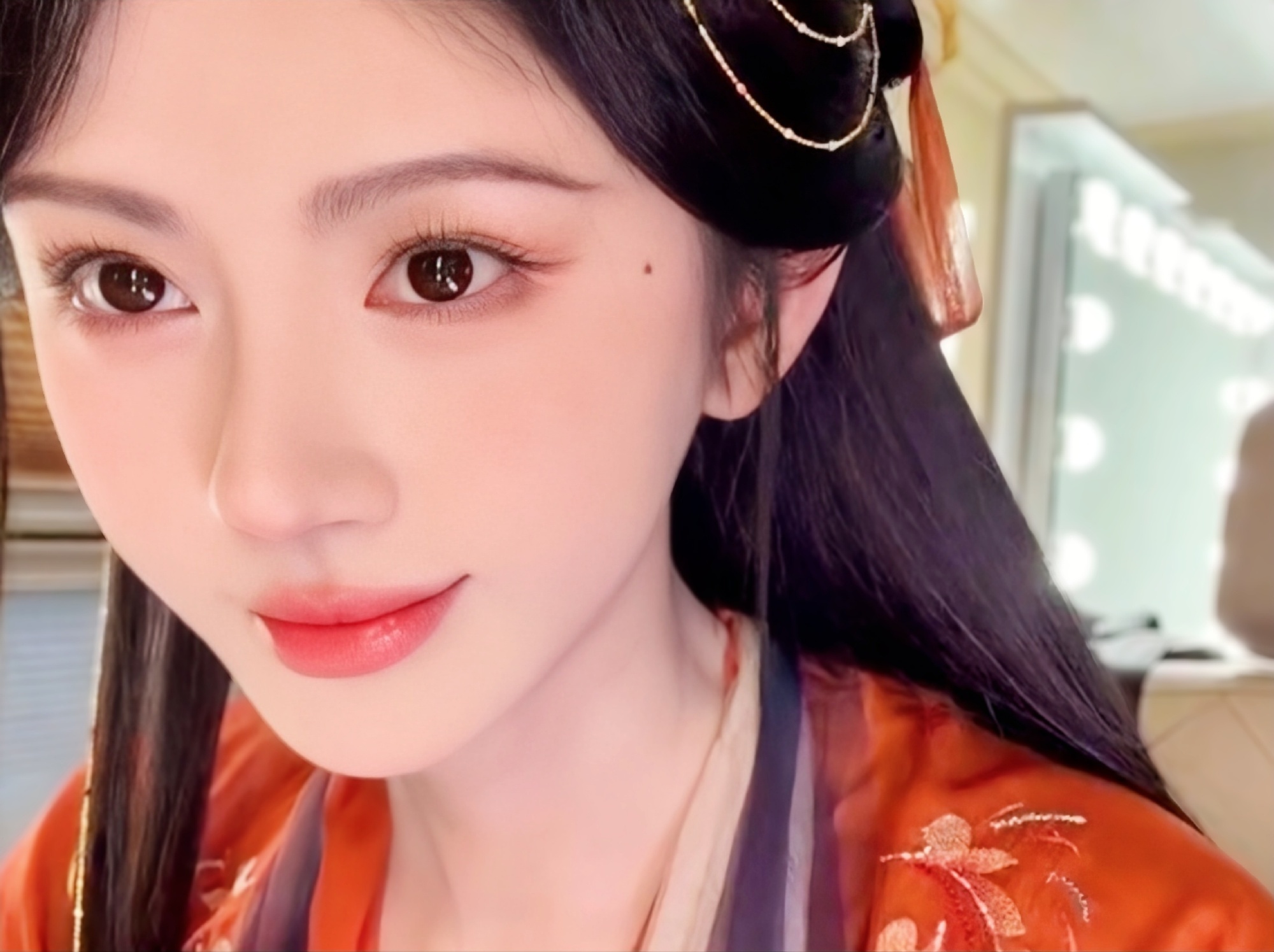 🍊鞠婧祎月鳞绮纪🍊鞠婧祎露芜衣阴雨天会是天空小情绪吗:¨ ·.· ¨: