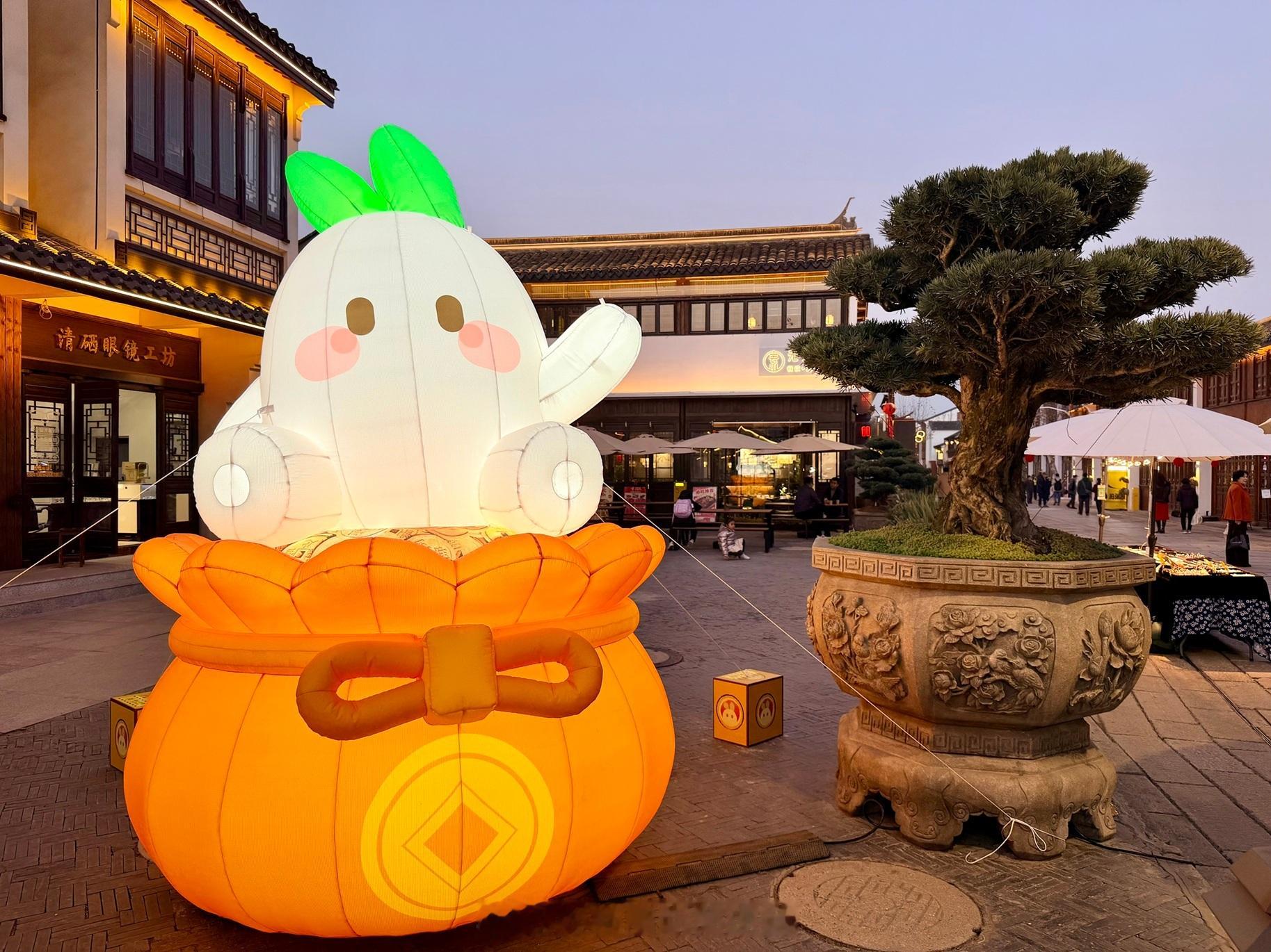 过大年 春节 「（有視頻）古鎮亮燈..非遺煥新上海 年味  … （大公文匯全媒體