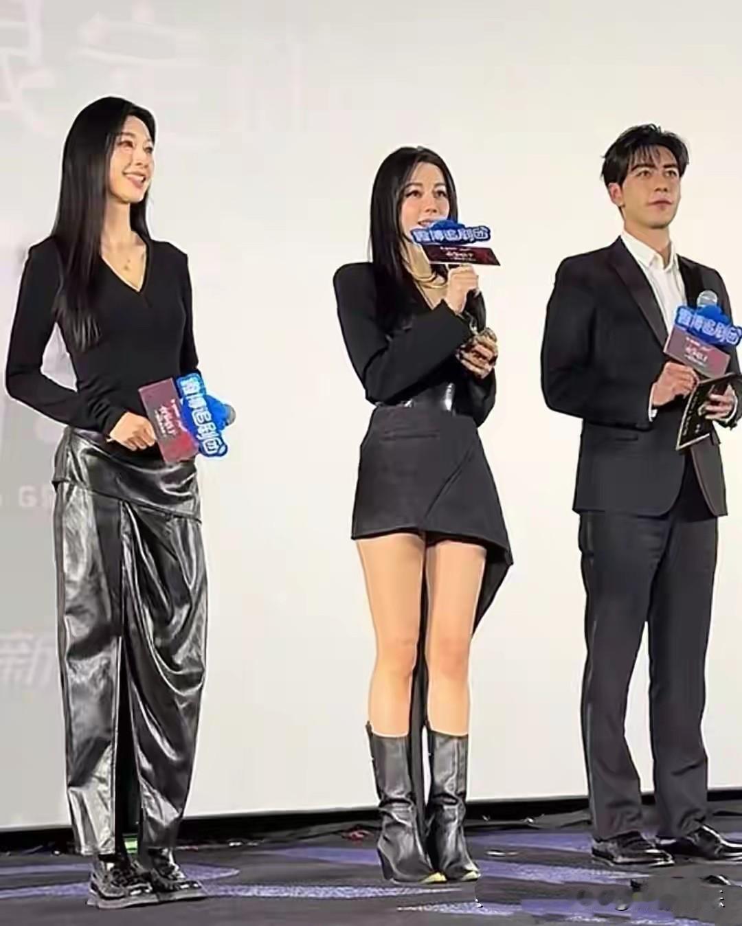 路演杀疯了！迪丽热巴张俪双美暴击，《枭起青壤》路演直接把“视觉盛宴”焊在观众眼前