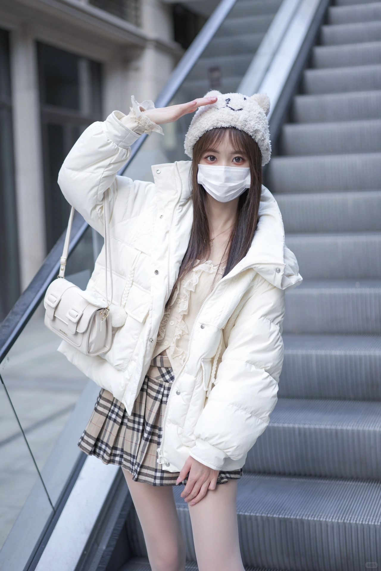想当笨蛋美女 成功了一半 是个笨蛋