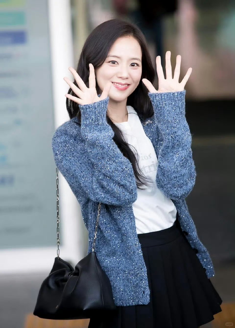 金智秀出发巴黎时装周Dior大秀 金智秀出发巴黎时装周Dior大秀机场新闻图 