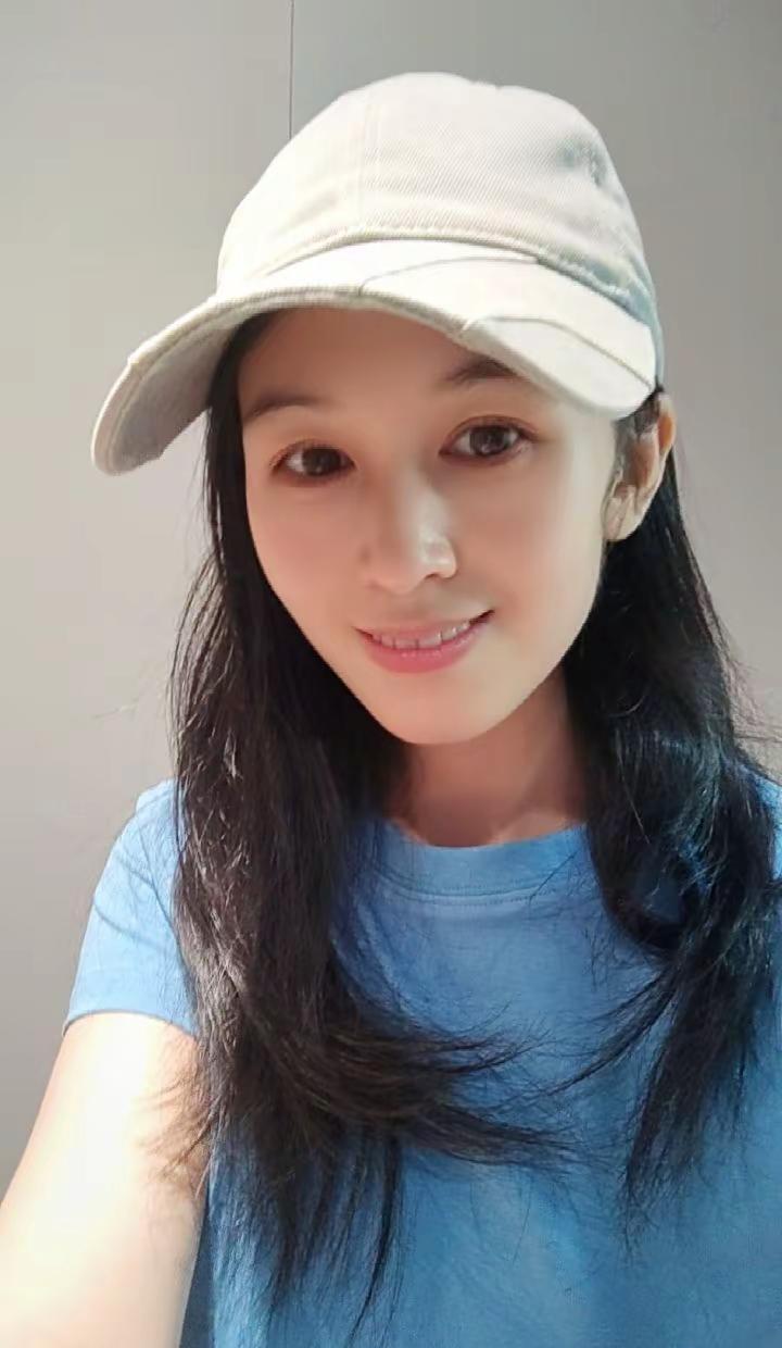 走着走着8月又收尾了，日子过得可真快啊！接下来就是风吹落叶，卫衣，中秋，国庆，元