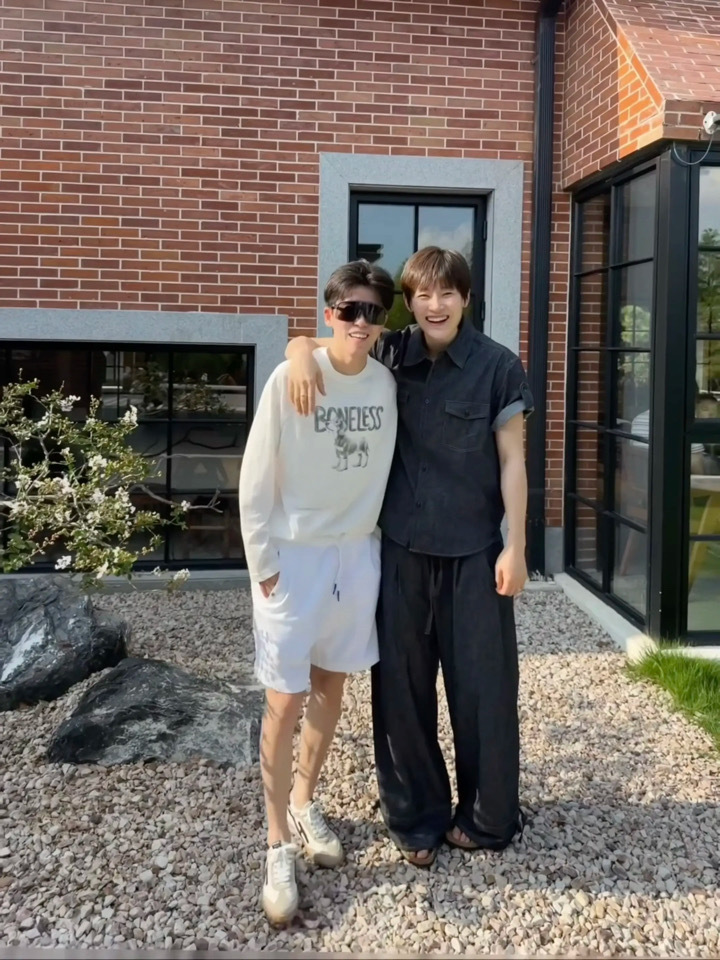 杨力维  勤劳姐姐又更新！！！！！with 范可新～ 