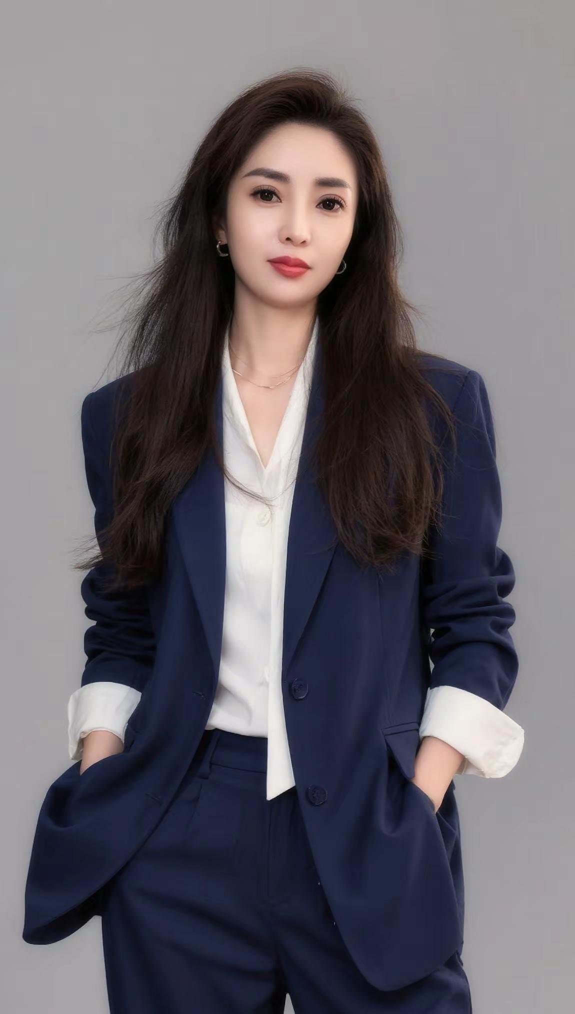 生活需要一个温柔的梦和一个温柔的人，没有回应的山谷不值得你纵身一跃