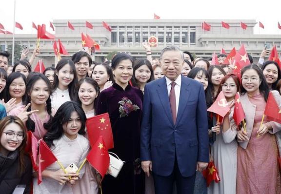 成了，越南答应中国了，北京时间4月15日，中越双方举行了会谈，最终顺利谈妥，双方