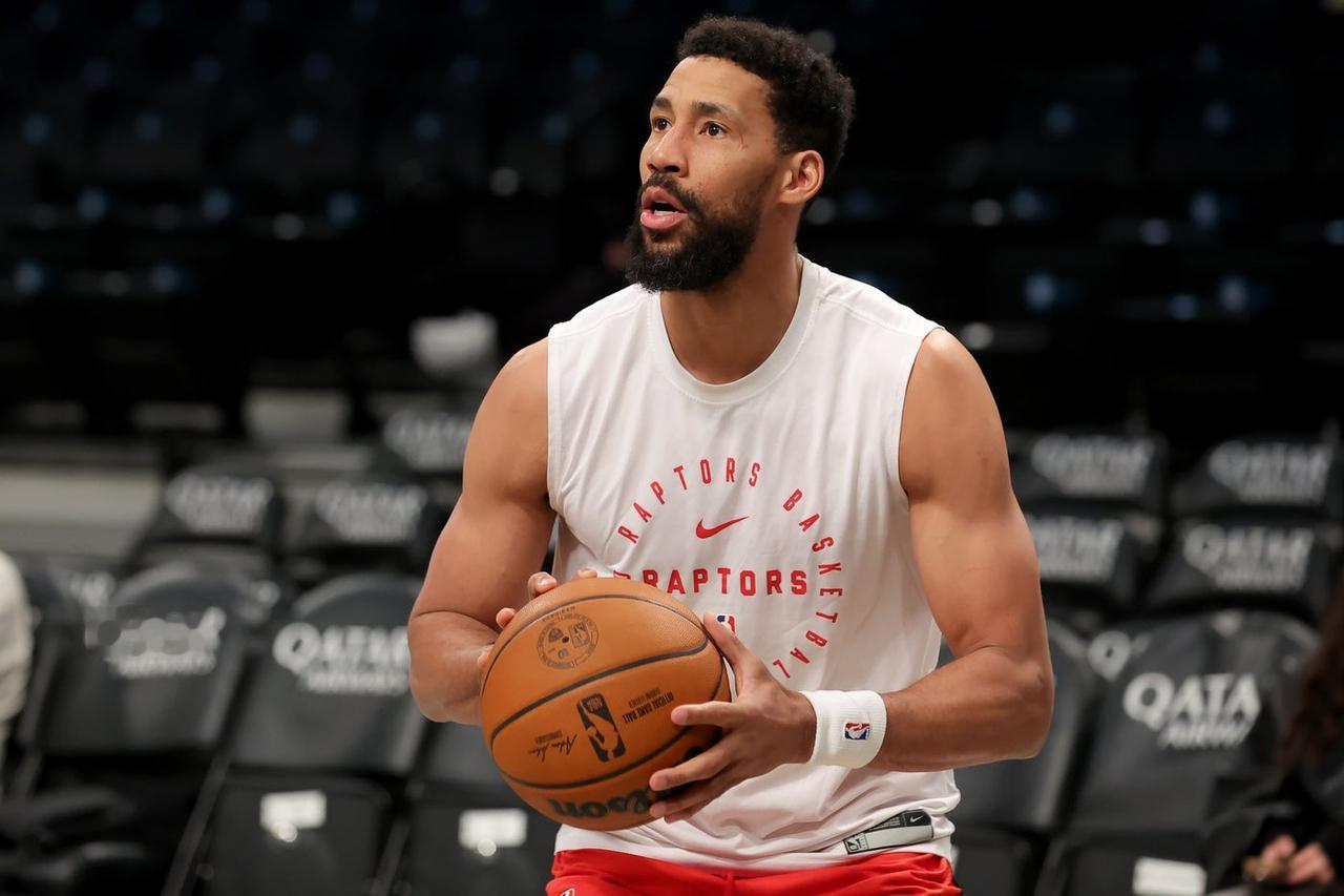 一个角色球员如何在NBA征战多年？
NBA一共有30支球队，每队15人标准合同+