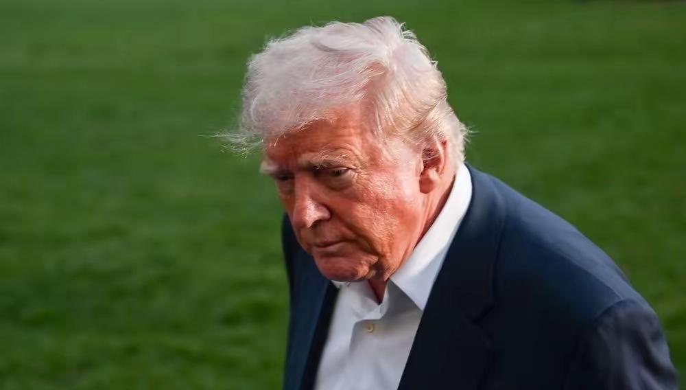 仗打了不到一周，全球最能打的军队开始等北京的信号了。不是因为输了，是因为战斧导弹