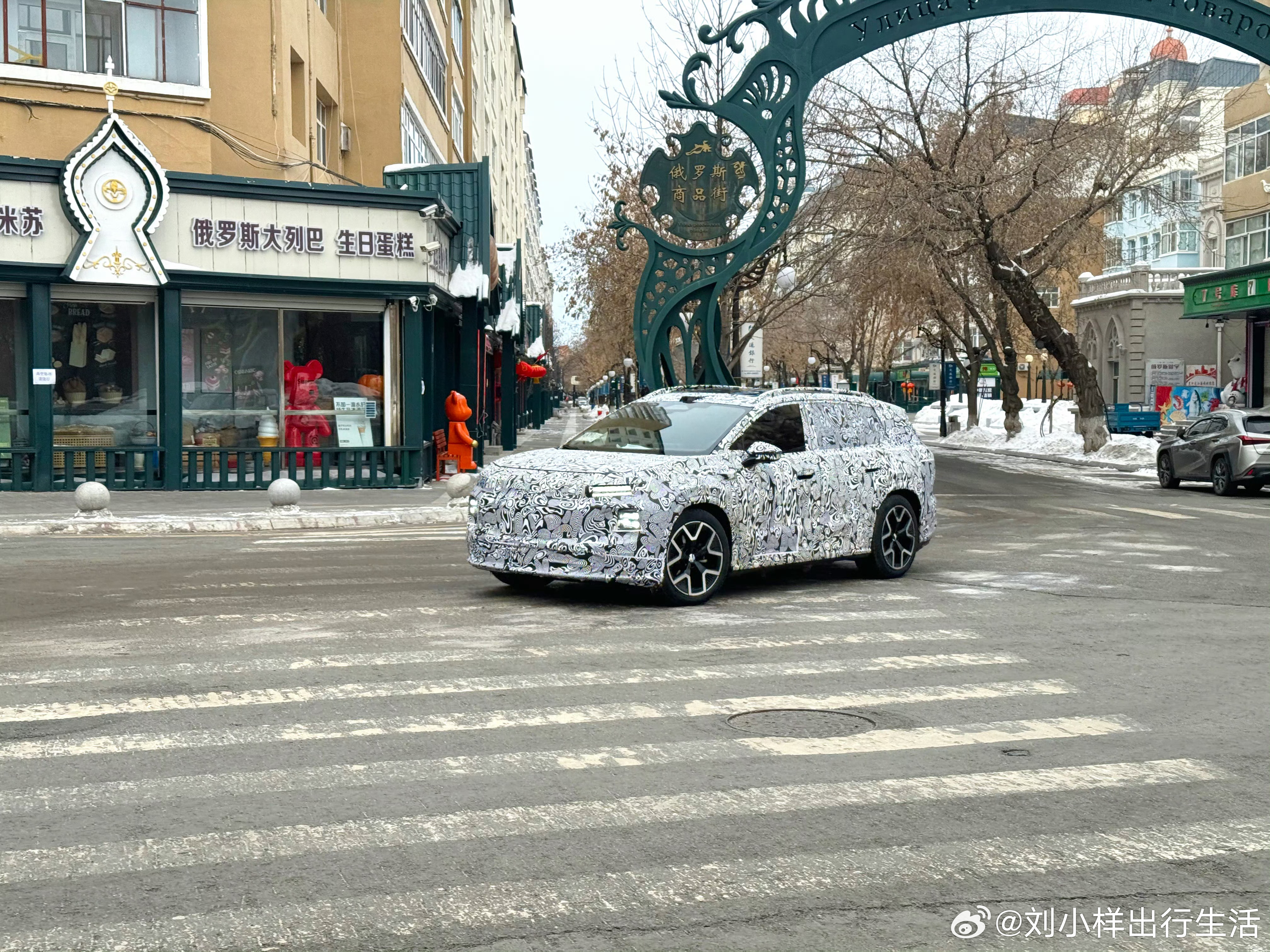 一汽-大众全新新能源序列ID.AURA首款纯电中型SUV谍照曝光新车为大众在华首