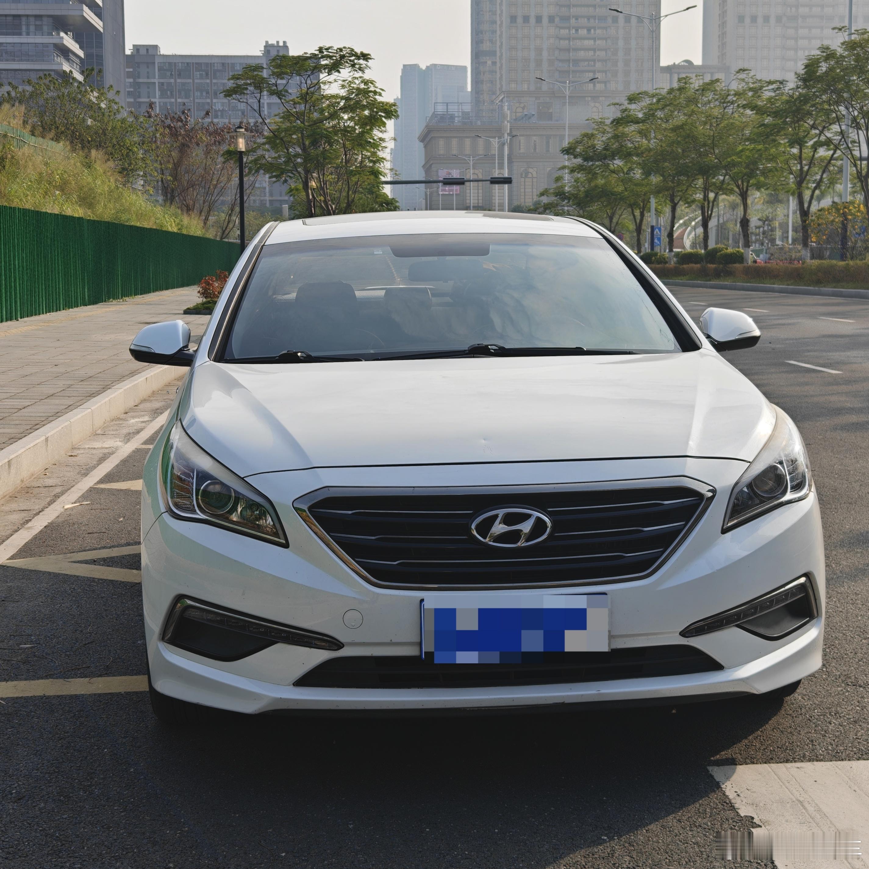 聊聊二手九代索纳塔1.6t群友刚收了一辆索纳塔，15年8万公里的车，三万大收的，