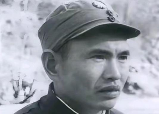 1941年，王耀南在勘察黄崖洞的路上，抬手击毙了一头野狼，随行参谋都没有察觉，几