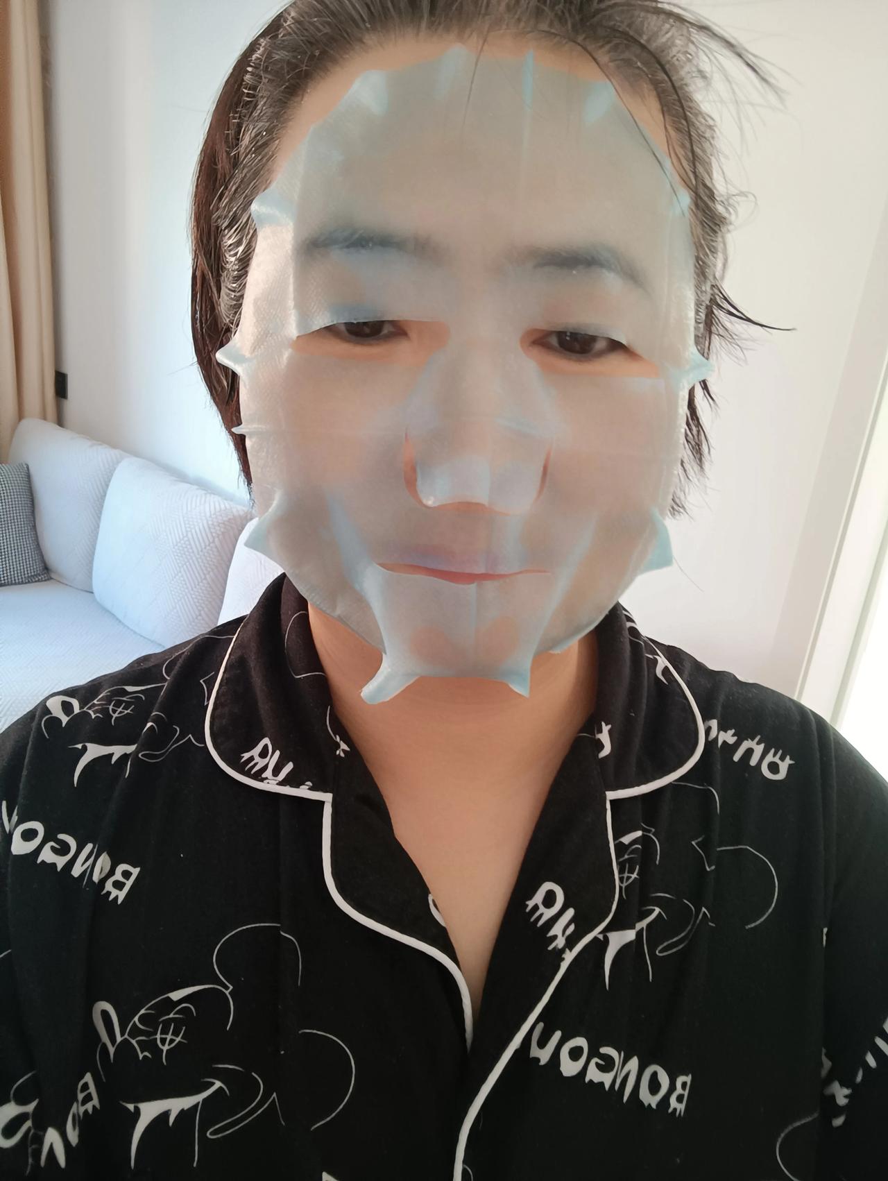 不希望这把杀猪刀用在我脸上[大笑]//@头条评论精灵:岁月是把杀猪刀，但看“男人