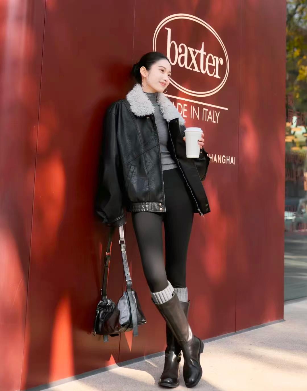 秋冬穿搭指南，皮衣+高领毛衣，温暖又帅气！精致穿搭风，高端大气上档次，有没有？穿