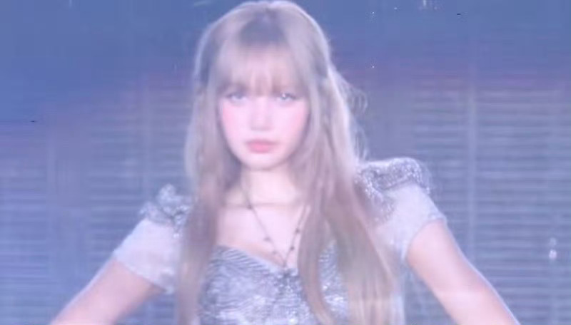 Lisa人间芭比Lisa真的太美了 ​​​