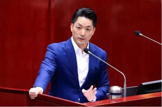 台湾地区恐怕要大洗牌！岛内正流传着一个几乎板上钉钉的预判：只要蒋万安在 2026