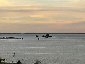 美国下一代弹道导弹核潜艇“哥伦比亚特区”号的首批照片曝光，造价高得离谱。单艘造价