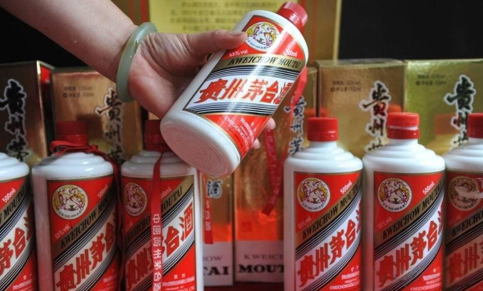 出厂涨100零售涨40，茅台是什么操作？

3月31日起飞天茅台出厂价涨100元