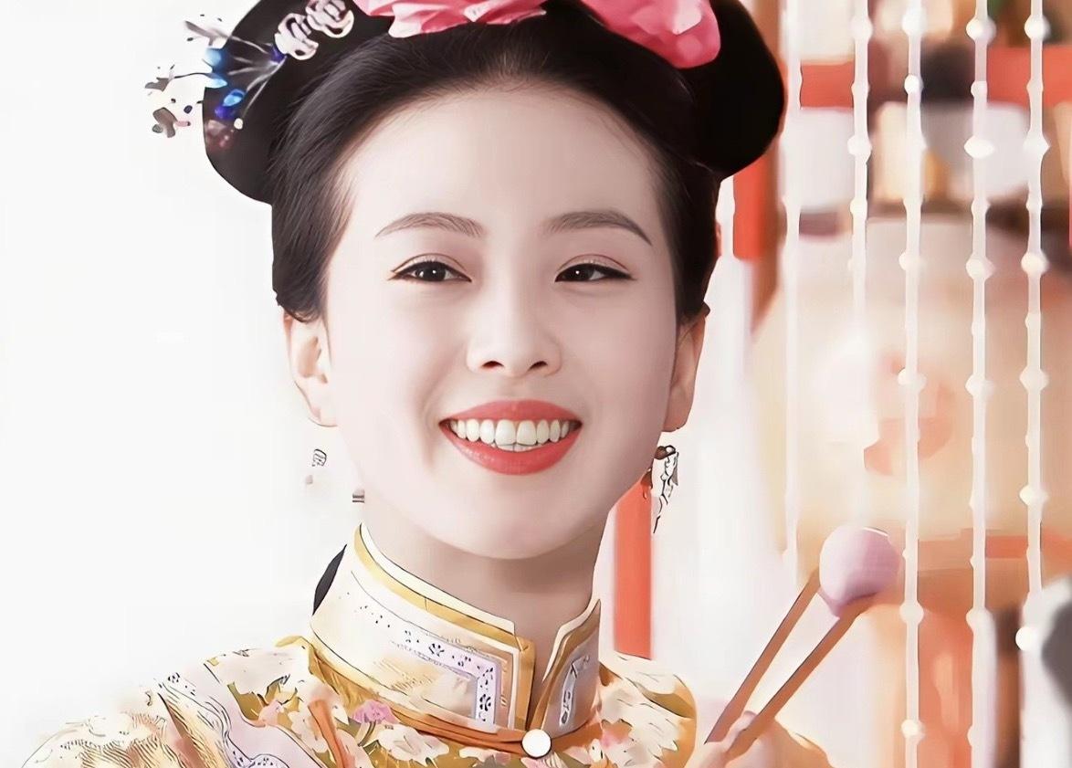 同样是穿越女，若曦结局最惨，既无名分也没见到爱人最后一面，连新月格格都比不上。 