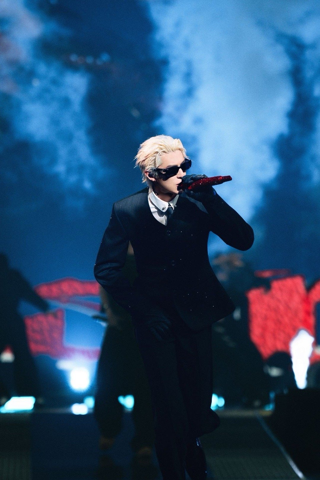 王鹤棣 富有且慷慨 确实做到了让粉丝从头狂欢到尾！整场演唱会不仅干货满满，更充满