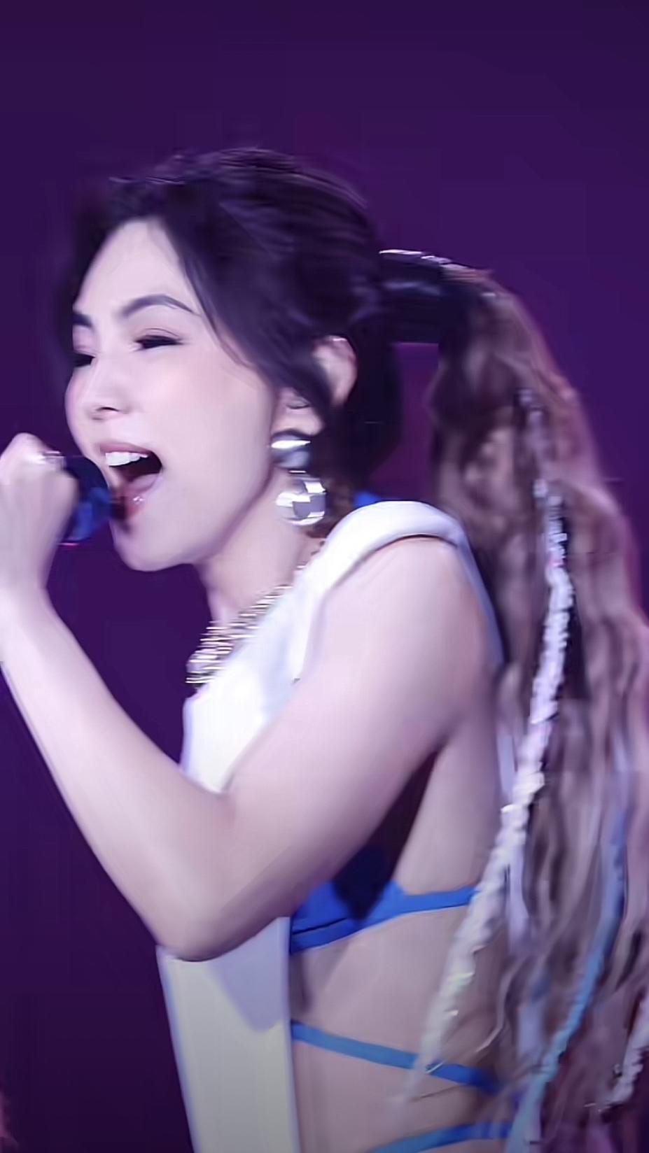 45岁的她如今活成了少女，she你还记得吗？
SHE组和当初长相不被看好Ella