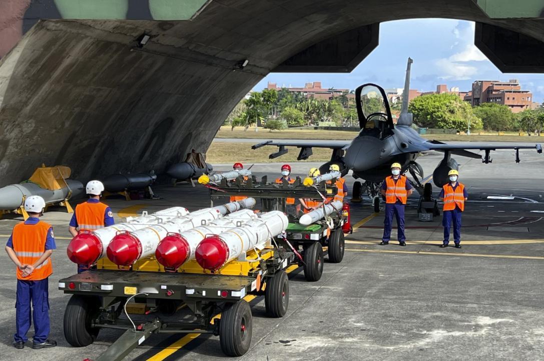 中方反制对台军售，美方气急败坏，公然叫嚣“强烈反对”

在中国对20家美国军工相