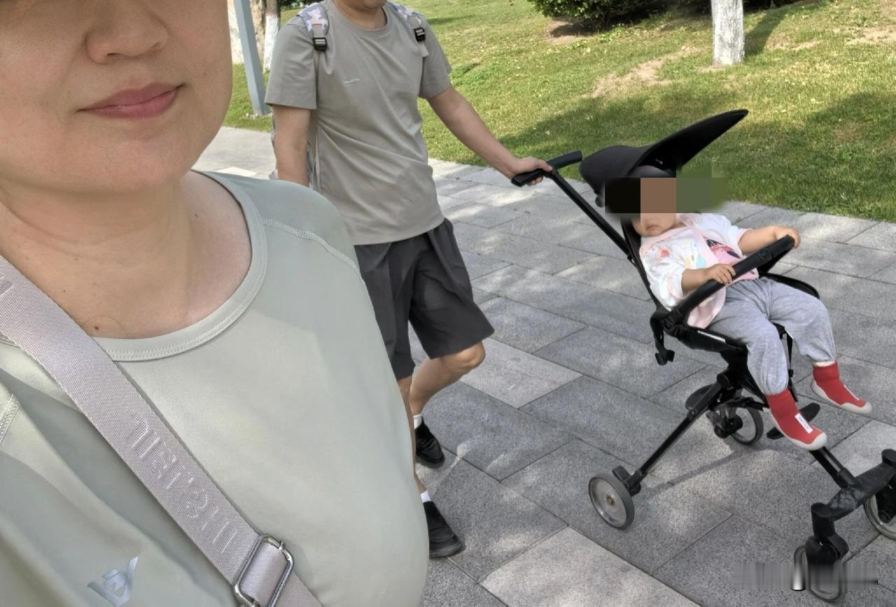 零零后不结婚，
九零后不生娃，
八零后不生二胎，
七零后还是生孩子的主力军。
4
