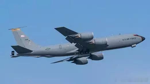 以色列官员称美国很可能24小时内对伊朗行动，6架美军加油机已出动，五角大楼将航母