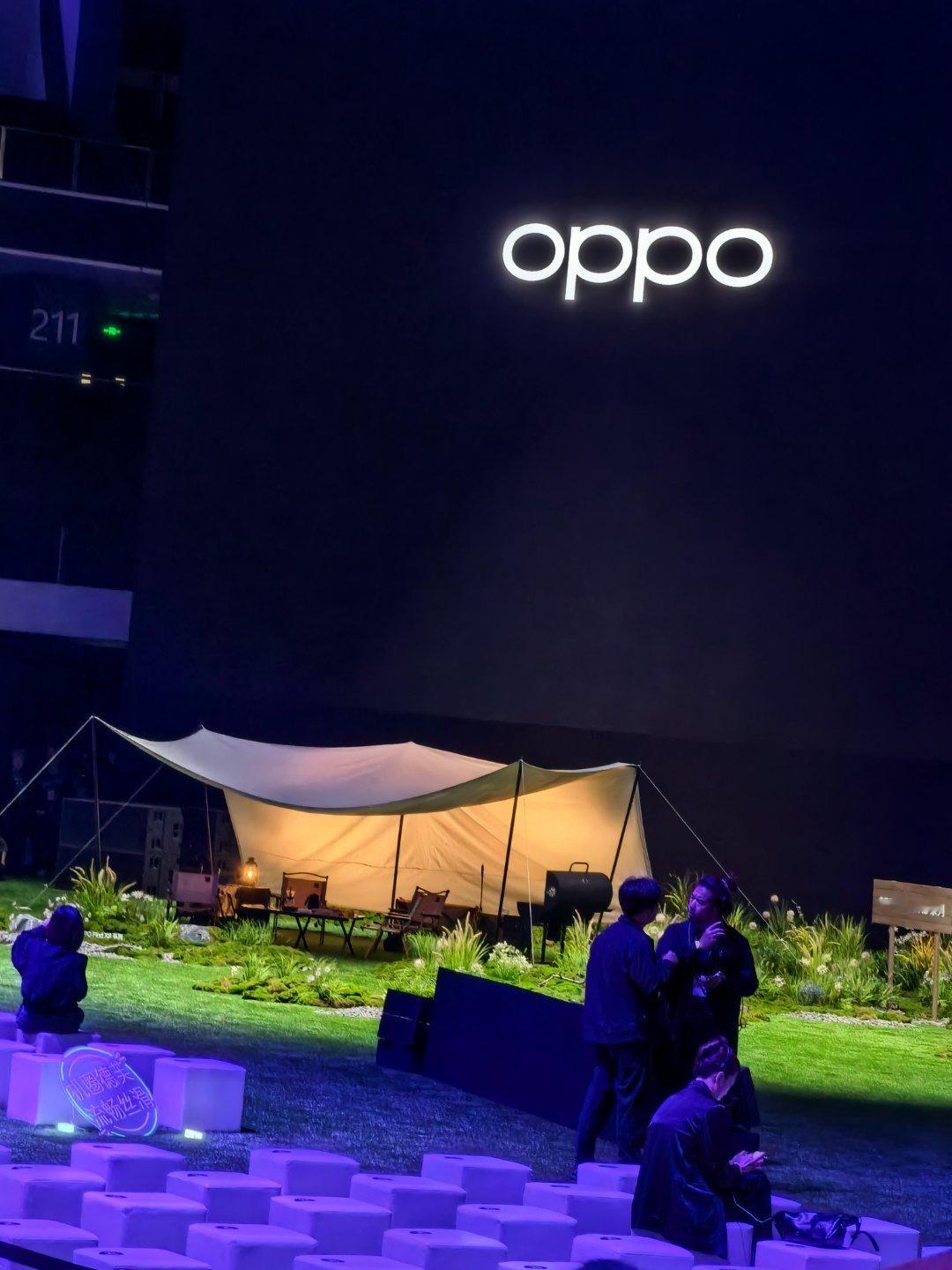抵达#oppo find x8# OPPO Find X8发布会现场不愧是绿厂，