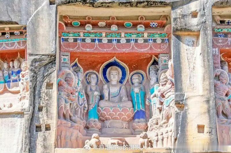 在悟道中修行智行合一悟道是在前人的指导下，结合盘面学习观察、思考，从而将交易理论