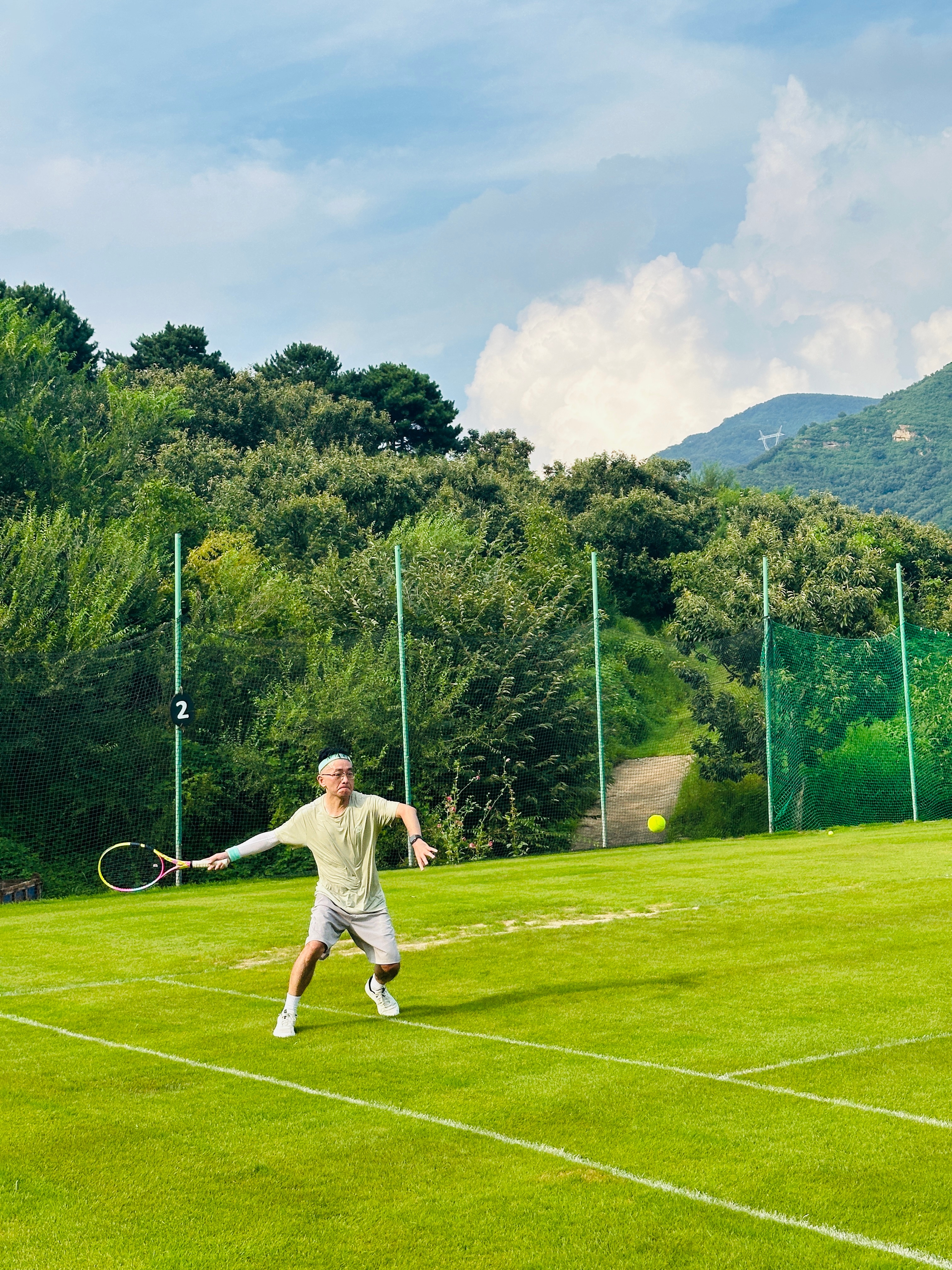 在北京的酷暑中，体验美丽的草地网球🎾一个字：爽。 