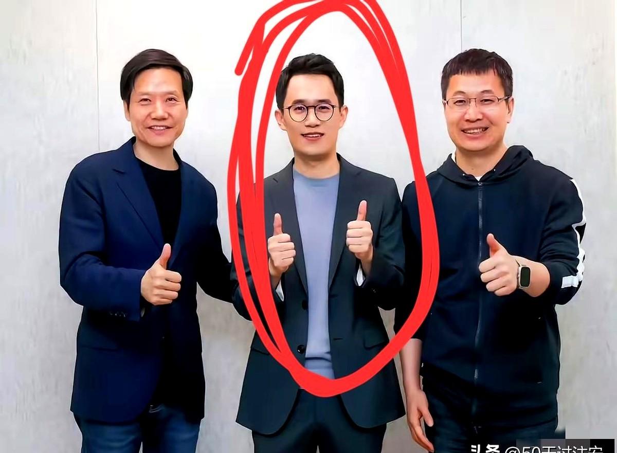 “泄密”两个字，在职场里就像“感冒”一样常见，谁没把PPT多转发过一次？
可这一