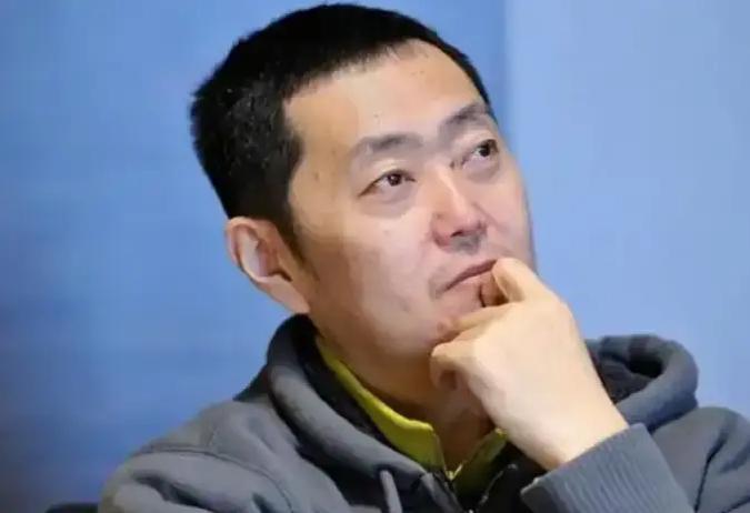 千亿富豪左晖，因肺癌去世后，留下了1038亿身家，可谓是生不带来死不带去，奇怪的