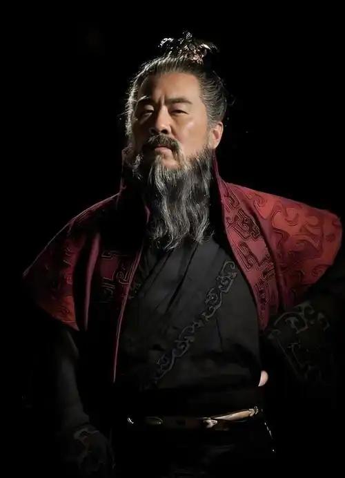 十倍强敌压境，内部纷纷投降！曹操面临绝境，郭嘉一招定乾坤
 
说到这你可能以为，