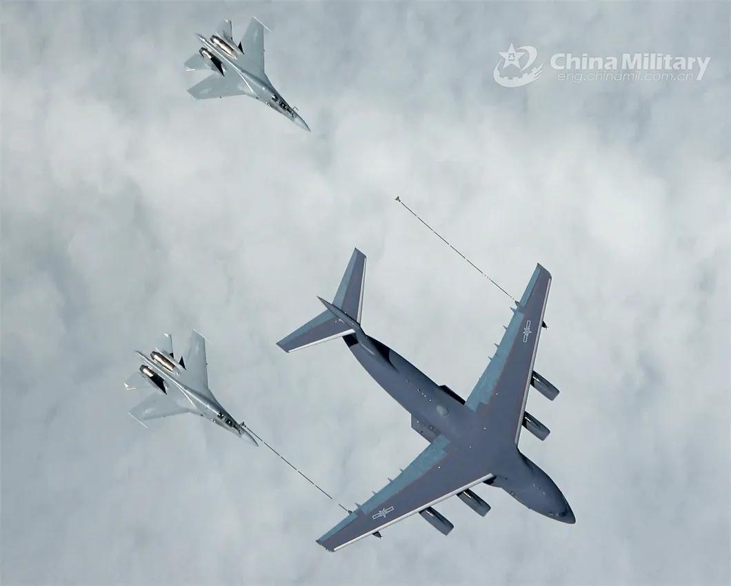 在三十多几年前，每当中国🇨🇳军工战线遇到科研和技术上的麻烦和难题时，一般是拿