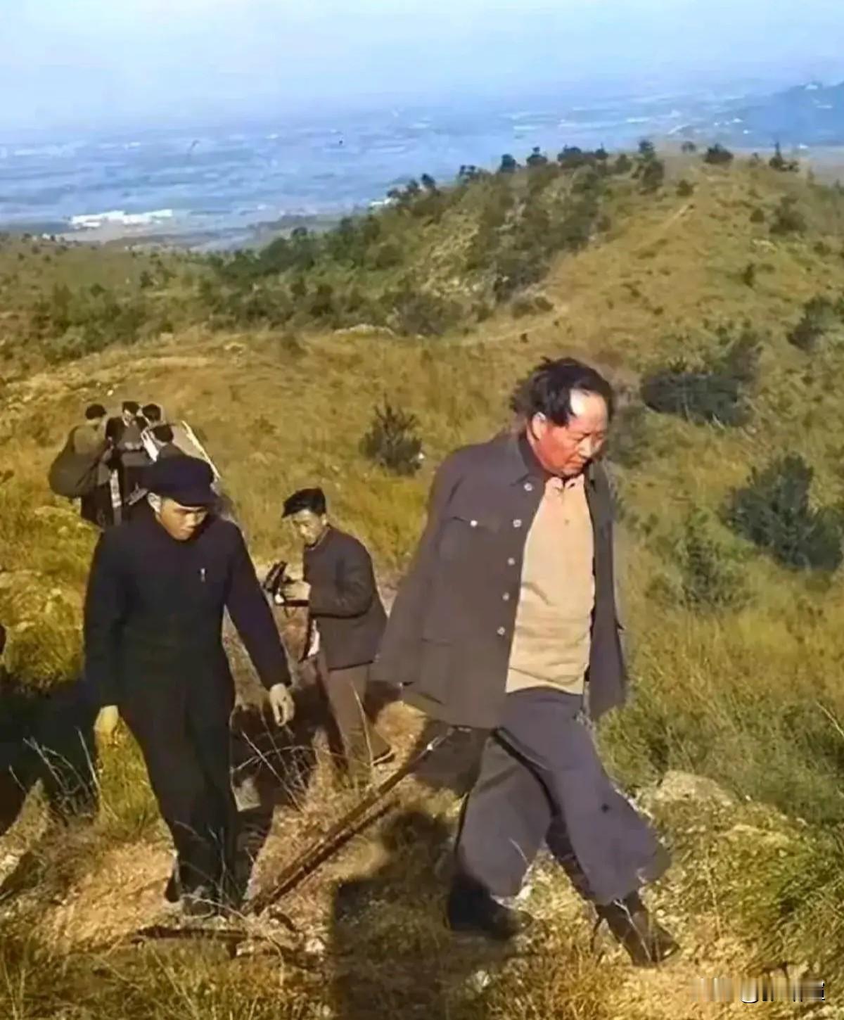 走遍万水千山，人依旧意气风发。