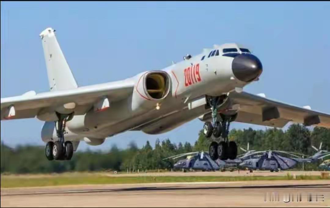 日本是否真敢武力介入台海局势？我看它得好好掂量掂量。日本首相高市早苗公然宣称“台