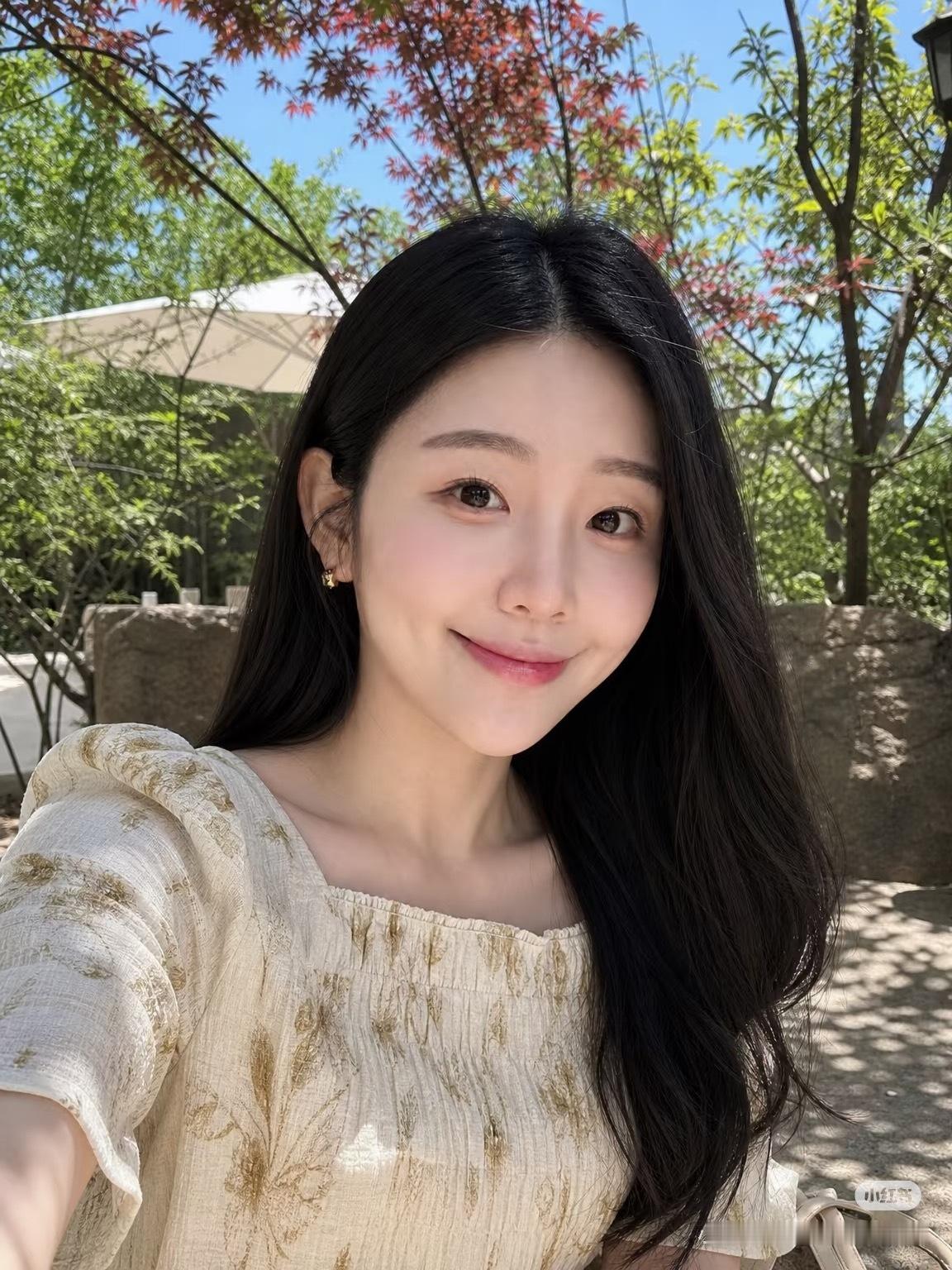 我真的很反感AI医托，P图都懒得P直接纯骗。AI人的面部结构都在一个图层，靠色彩