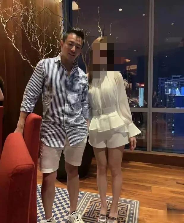 汪小菲今天最大的瓜，天生对绿茶女没有防备心？

8月28日，一位网红富婆自曝与汪