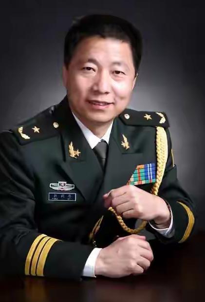 杨利伟退休待遇揭秘：没有巨额奖金，只有“终身金钟罩” 2003 年 10 月 1