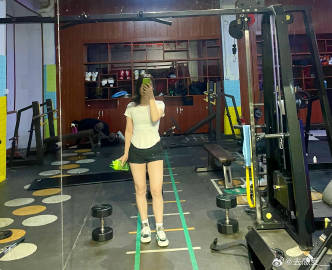 一定要黑丝才喜欢吗？<br />黑色裤衩子不行？？